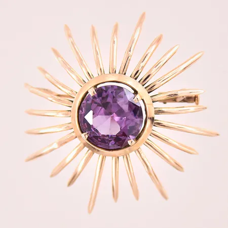 Brosch med lila sten, Ø45mm, ojämnheter, 14K Vikt: 7,8 g