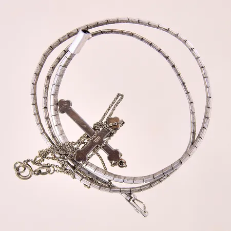 Diverse silversmycken, skadat, trasslig länk, markasiter, silver 925/1000 Vikt: 15,8 g