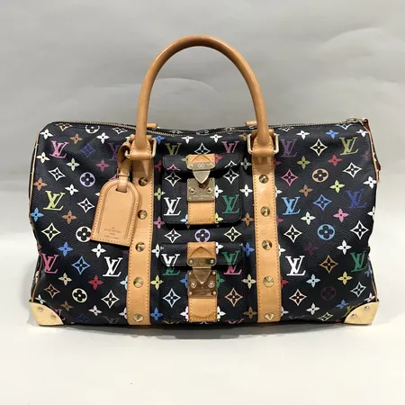 Väska, Louis Vuitton Takashi Murakami Keepall 45, Limited edition, black monogram multicolor, guldfärgade beslag, datumkod: FL1023, år 2003, mått: 45 x 27 x 20 cm utbytt handtag vid dragkedja, utvändiga och invändiga fläckar, åldersbetingat slitage, fodral till nycklar saknas, spänne runt handtag saknas, dustbag, påse. 