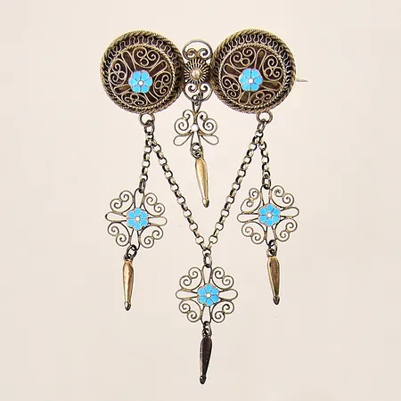 Brosch med emaljdetaljer, längd: 60mm, bredd: 38-2,4mm, förgylld silver 830/1000 Vikt: 7,8 g