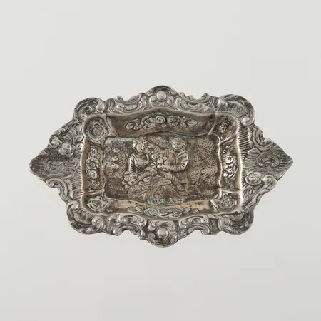 Serveringsfat, längd 9,5cm, silver Vikt: 44,7 g