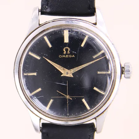 Herrur Omega Suverän, stål, manuell, Ø35mm, liten sekundvisare, kaliber: 30T2PC, verk-nr: 10371951, boett-nr: 2400-5, läderband ej original med slitage, urverk med rostskador, trög krona, repigt plexiglas, boett med repor, inga tillbehör Vikt: 0 g
