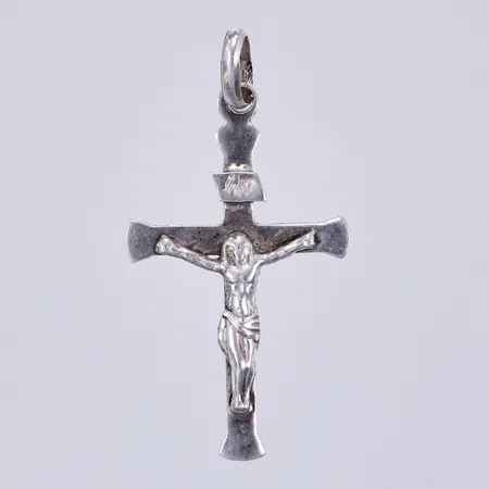 Hänge krucifix, längd: ca 3cm, bredd: ca 3-17mm, 800/1000 silver  Vikt: 1,2 g