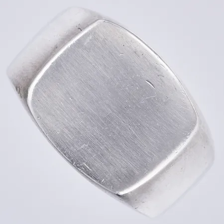 Klackring, stl: ca 21¼, bredd: ca 6-16mm, 925/1000 silver  Vikt: 19,3 g
