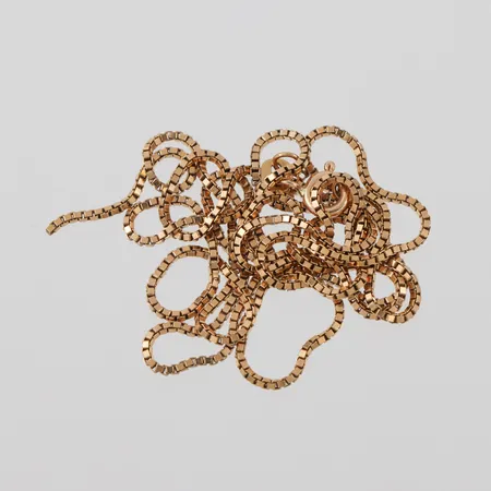Trasigt guld, 18k. Vikt: 7,4 g