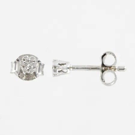 Ett par örhängen med diamanter 2x0,02ct, Ø3mm, vitguld, 18K Vikt: 0,7 g