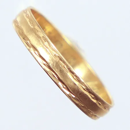 Ring, Ø18¼, gravyr, 18K Vikt: 1,6 g