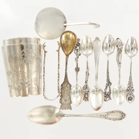 Bägare, Sockertång, Serveringssked, Åtta skedar, silver 830-925/1000  Vikt: 217 g