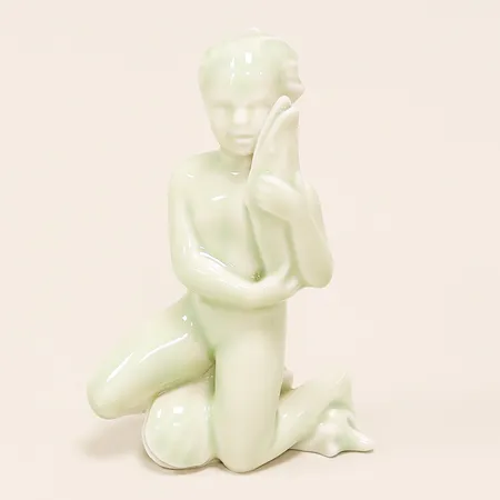 Figurin Harald Salomon "Pojke med fisk och snäckor" 12cm, Rörstrand. Vikt: 0 g