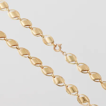 Collier, längd 41 cm, bredd 7.3 mm, 18k. Vikt: 13,7 g