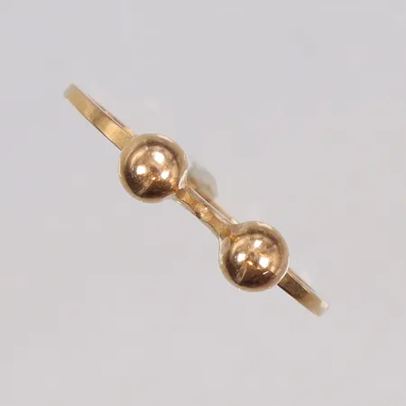 Ring Theresia Hvorslev stl 17¼ bredd 1-3mm, ur serien "Sagan om Ringen" 18K Vikt: 1,7 g
