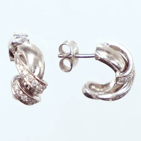 Ett par örhängen Creoler, vitguld, Ø12,5mm, 28st diamanter ca. 0,20ct totalt, 18K Vikt: 6,6 g