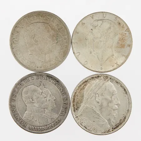 Mynt, fyra jubileumsmynt, 2kr, Danmark samt Sverige, silver 800/1000 Vikt: 59,8 g