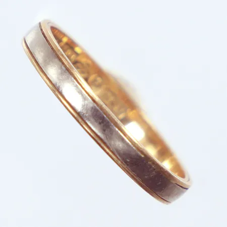 Ring, Ø17¾, gravyr, 18k Vikt: 2,3 g