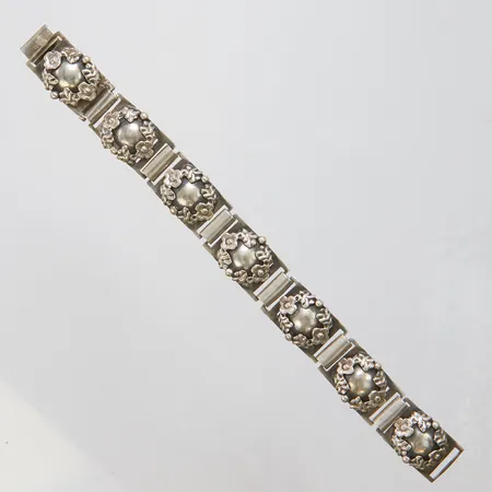 Armband, längd ca 19,5cm, bredd 11-17mm, Guldsmycket Röijersten & Cederwal, år 1953, silver Vikt: 24,6 g