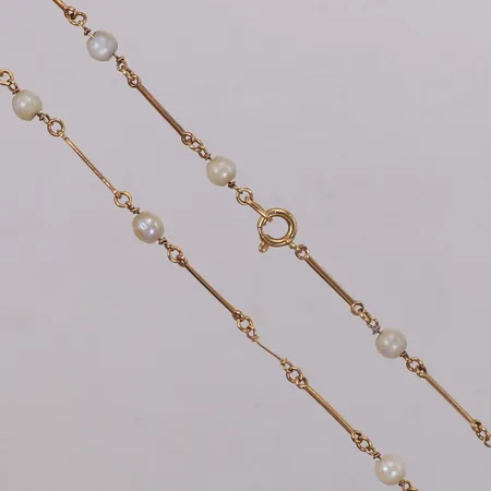 Collier, odlade pärlor och stavar, 45,5cm, bredd: 0,8-5,2mm, flertalet pärlor skadade samt en pärla saknas, 18K Vikt: 8,4 g