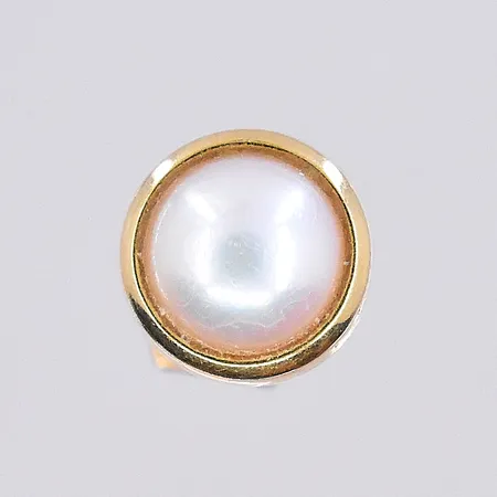 Separat örhänge med pärla, Ø7 mm, 18K. Vikt: 0,7 g