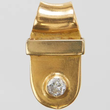Hänge, vit sten, längd ca 23mm, bredd 13mm, slitage, 18K Vikt: 6,3 g