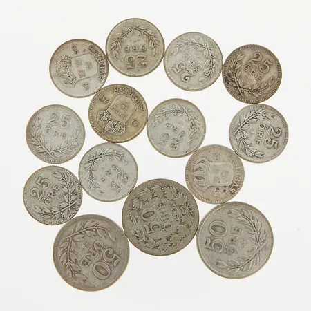 Mynt, tre 50-öringar, 11st 25-öringar, silver 600/1000, Vikt: 40,7 g