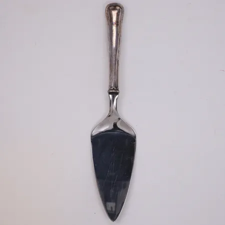 Tårtspade med blad i rostfritt stål, modell Gammal Dansk, längd 24,5cm, silver 830/1000 Vikt: 71,5 g