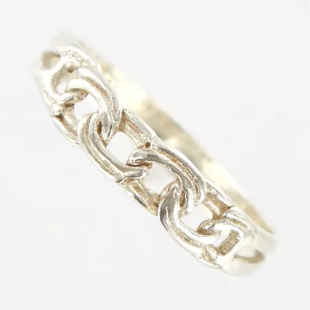 Ring Bismarck, stl 18, bredd 4mm, 925/1000 Silver Vikt: 1,4 g