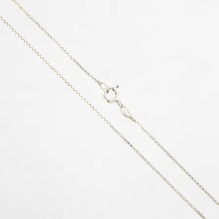 Kedja Venezia, ca 40,5cm, bredd ca 1mm, smärre skevheter, 925/1000 Silver Vikt: 2 g