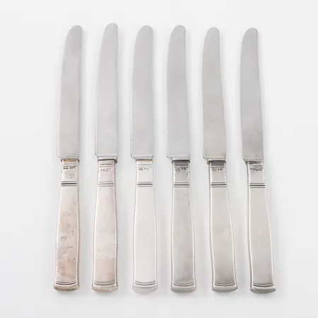 Dessertknivar 6 st Rosenholm, längd 16.5 cm, silver med rostfria blad. Vikt: 223 g