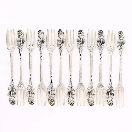 12 tårtgafflar, rosmodell, 130mm, GEWE, etui, silver 830/1000. Vikt: 160,5 g