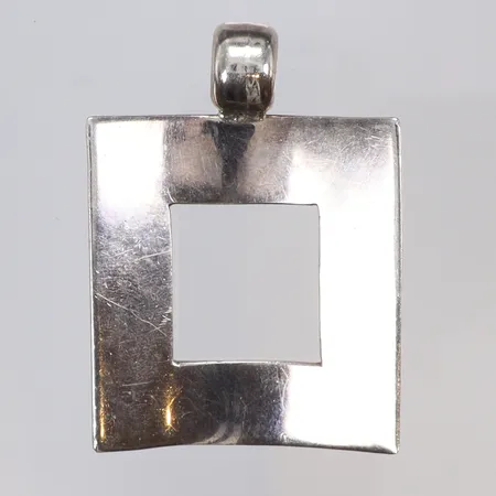 Hänge, 56x42mm inklusive hängöglan, Silver 925/1000 Vikt: 17,7 g