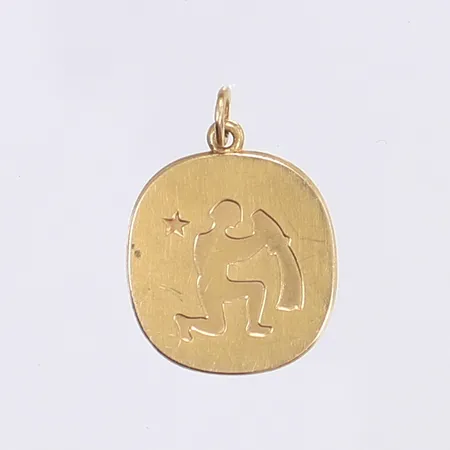 Hänge, vattuman, 22x15mm, gravyr, 18K Vikt: 1,6 g
