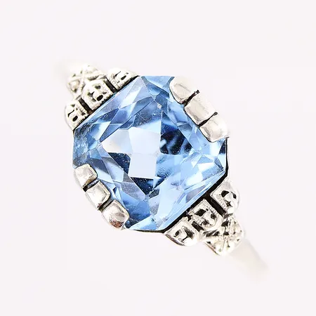 Ring stl 17¼, bredd 1-9mm, silver 935/1000. Vikt: 2,5 g