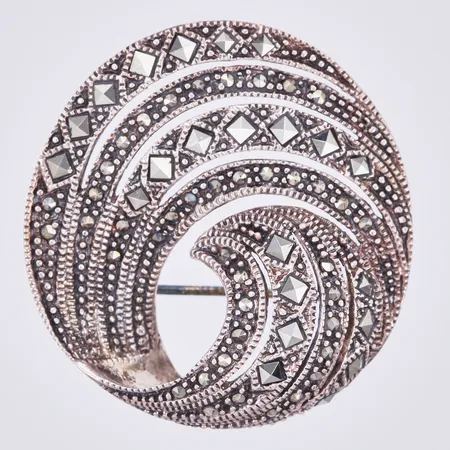 Brosch med markasiter, Ø ca 33mm, 925/1000 silver  Vikt: 10,3 g