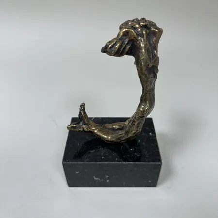 Skulptur Salvador Dalí, Angel de la Victoria - Angel of Victory, brons, höjd inklusive marmorsockel ca 15cm, signerad 1428. Skickas med postpaket.