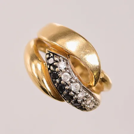 Ring, Ø17½, bredd:16mm, vita/svarta stenar, 18K 8,8g.