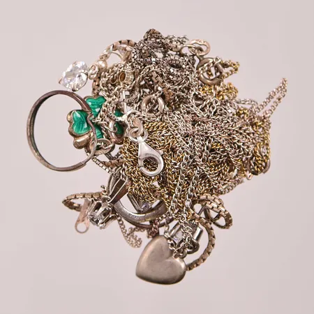 Diverse silversmycken, defekt, 830-925/1000 Silver 25,8g.