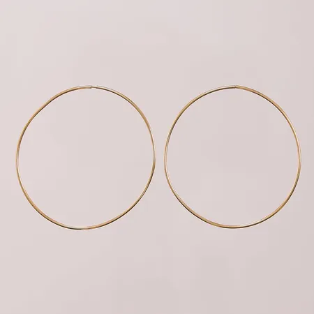 Ett par örhängen, 47mm, skeva, 18K 1,3g.