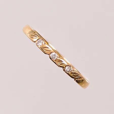 Ring, Ø17¼, oval, 18K 1,6g.