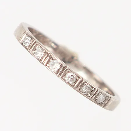 Ring vitguld med diamanter 6x0,01ct, stl 15¾, bredd: 2mm, gravyr, 18K Vikt: 1,9 g