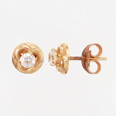 Ett par örhängen med vita stenar, Ø6mm, 18K Vikt: 0,7 g