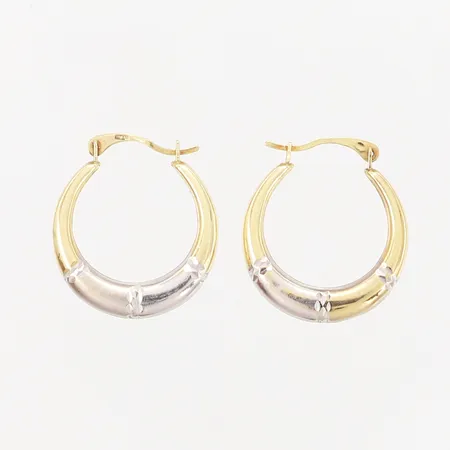 Ett par örhänge med vitguldsdetaljer, 20x16mm, GFAB, 18K Vikt: 1,7 g
