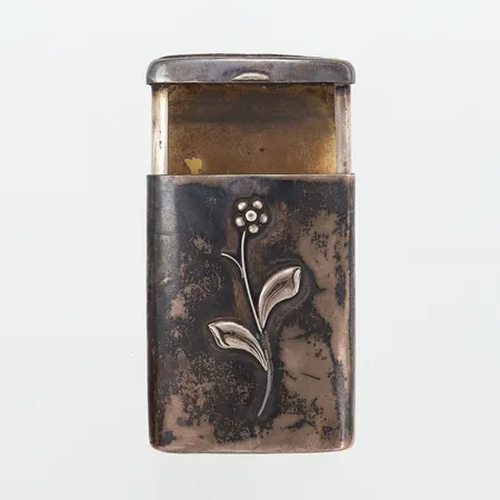 Tändsticksask dekorerad med blomma, 60x40mm, silver 830/1000 Vikt: 53,7 g