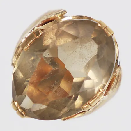 Ring, stor gul sten ca 16x23mm, stl 18, bredd 8,8-25mm, finska stämplar, 18K  Vikt: 28,4 g