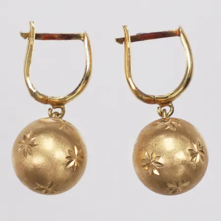 Ett par örhängen, kulor, 25mm, 14K  Vikt: 4,1 g