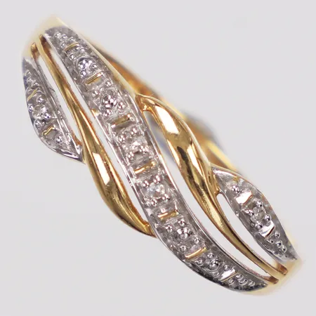 Ring, diamanter 4 x ca0,005ct, Guldfynd, stl 19, bredd 1,3-6,8mm, 18K  Vikt: 2,2 g