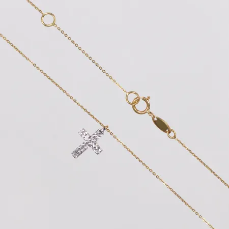 Collier, integrerat hänge kors i vitguld, Guldfynd, 42/45cm, bredd 0,4mm, 18K  Vikt: 1,4 g