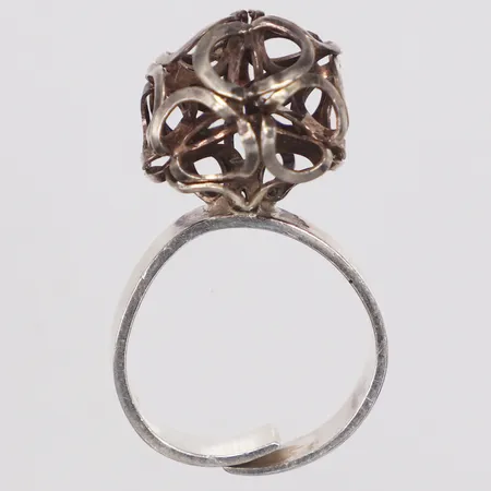 Ring, reglerbar storlek, bredd 5,2-16,8mm, Finland, skev, 925/1000 silver Vikt: 5,8 g