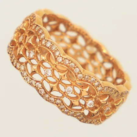 Ring, vita stenar, stl 18¾, bredd ca 9mm, 21K Vikt: 5,2 g