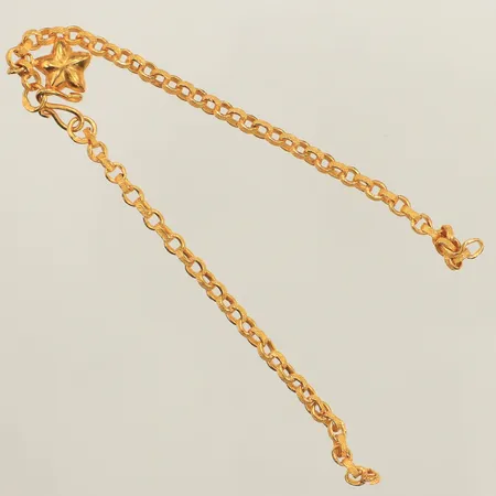 Armband med berlock, längd 17cm, bredd 2,8mm, defekt, Thai, ½ Slung, 23K  Vikt: 1,9 g