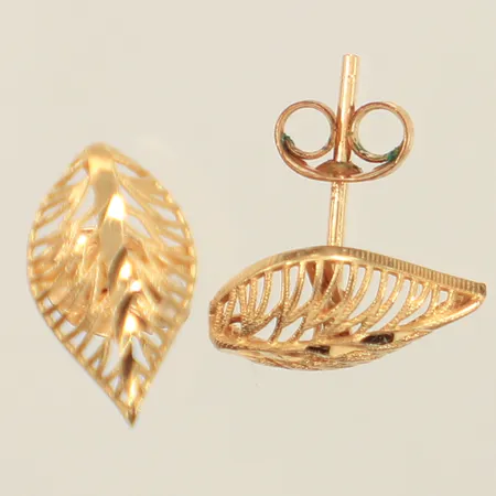Ett par örhängen, längd 11,3mm, bredd 6,7mm, 14K  Vikt: 0,7 g