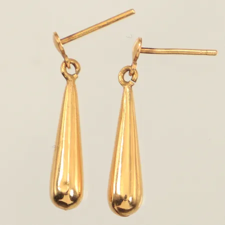 Ett par örhängen, ca 22mm, bredd ca 4mm, saknar stopp, 18K Vikt: 1 g